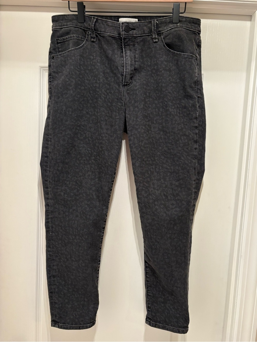 Women’s Abercrombie & Fitch high rise super skinny ankle jeans size 32/14R